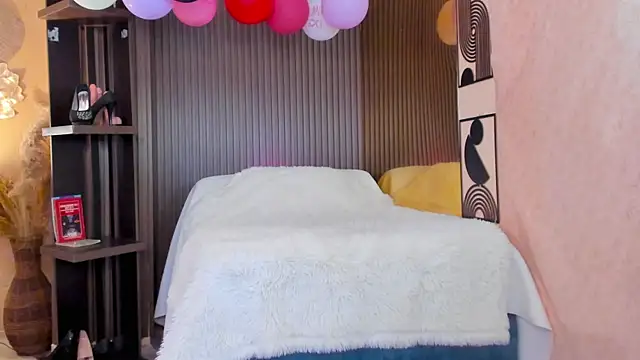 ZaraLuciana's Live XXX Chat