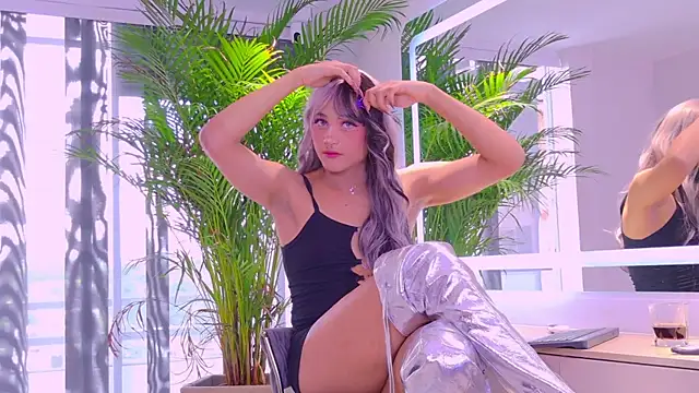 Mikavelvet08 Show Webcam