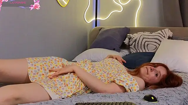 Vixaria live XXX chat