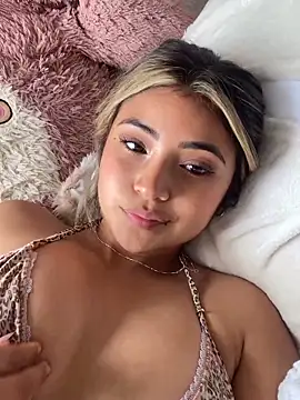 sweetlove- Live XXX-Chat