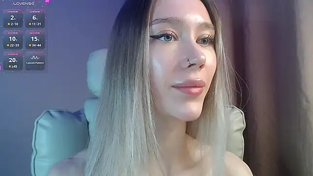 XXX chat uživo modela Des_ch