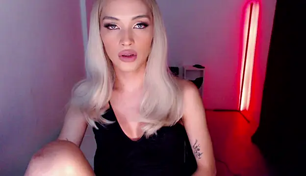 Alicegreenexx 在線直播表演