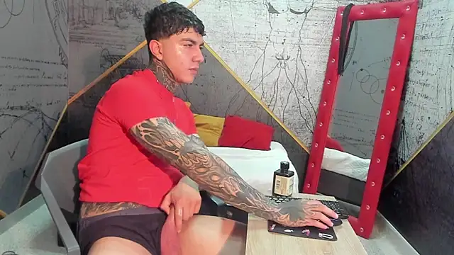 Chat +18 de Gury_tattoo ao vivo