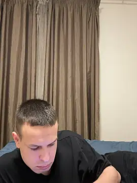 pretty_roman webcam show