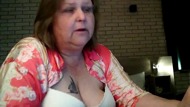 Sylviastar46 Live XXX-Chat