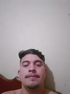 Show modela Yunan00 na web-kameri