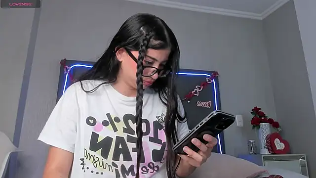 mia_gomez7's Live XXX Chat