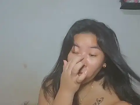 Zyeiii Chat XXX live