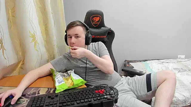 Вебкам-шоу iliaskrislove