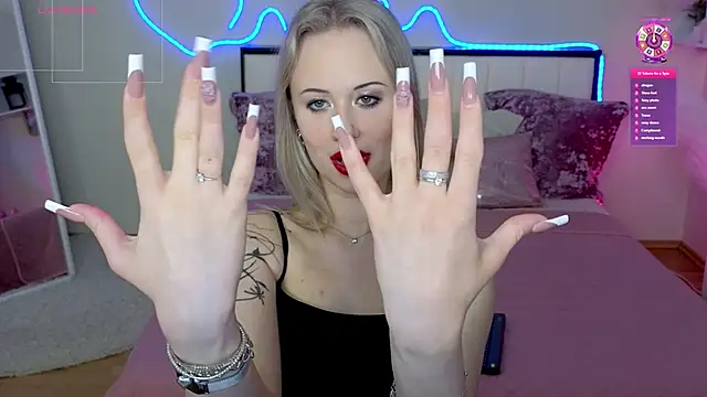 SashaBrooks Adlı Modelin Canlı XXX Sohbeti