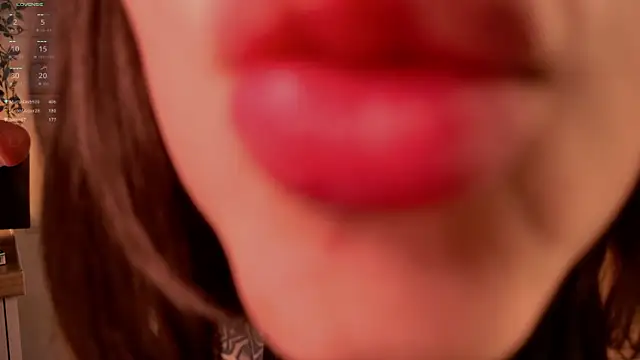 MichaellaMoon Live XXX-Chat