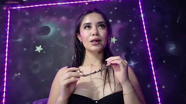 Czat XXX na żywo – ValentinaRojass_