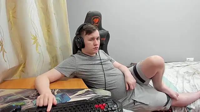 iliaskrislove – Kamerová šou