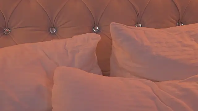 ArianaMell's Live XXX Chat