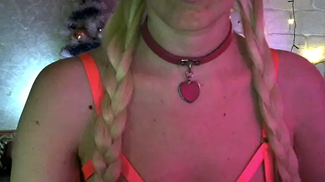 JLA_kissn Live XXX chat