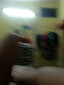 Show de pujaji098 na webcam