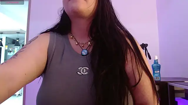 Layna_cold élő XXX-chatje