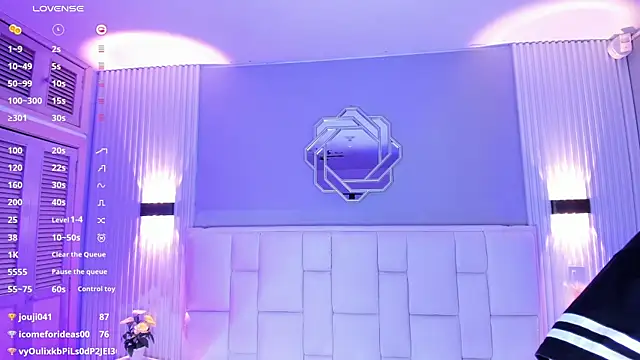 NanaOsaky's Live XXX Chat