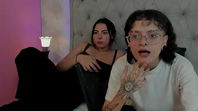 CaliferAndAurora Live XXX-Chat