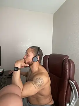 Fathero1time élő XXX-chatje