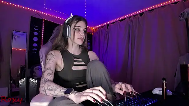 wet_dream_ Chat XXX live