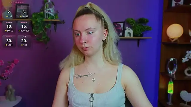 mila_glow1's Live XXX Chat