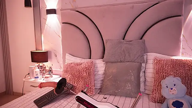 Julieta_priv's Live XXX Chat