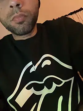 Mohdollmen webkamerás műsora