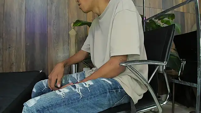 AndySinss 即時 XXX 聊天