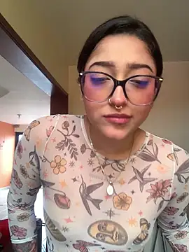 Chat XXX en directo de LilithMonette