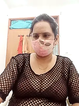 Payal-bhabhi07 现场XXX聊天
