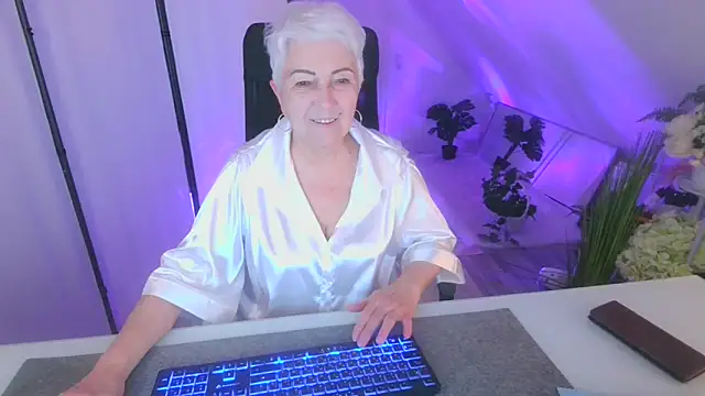 LovelyHelena's Webcam Show