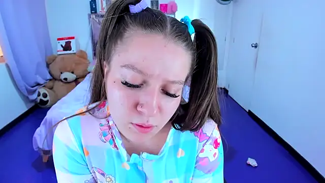 Luna_Analya – Live XXX-chat