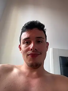 Show modela Keylerth_ na web-kameri