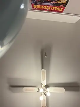 XXX chat uživo modela Cormie_2026