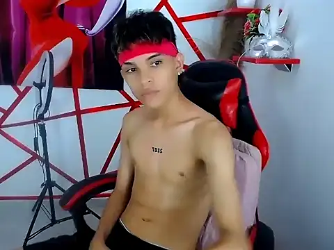 chris_evans77 Webcam show