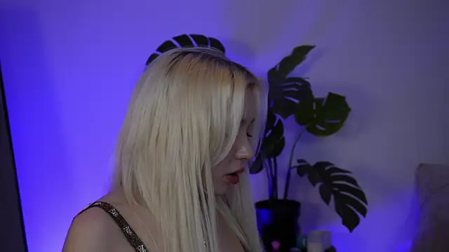 Czat XXX na żywo – KitsuWaifu