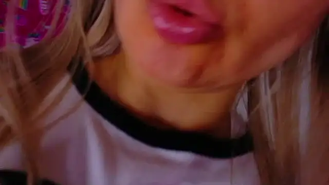 Pokazy przed kamerką – TwerkingCheerleader