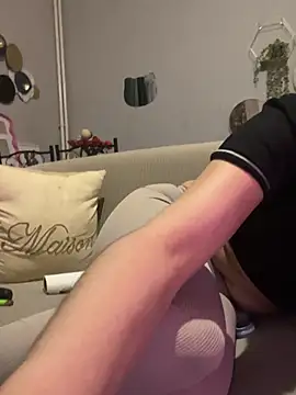 LaPetitechienne1 – webcam-show