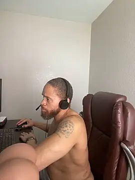 Fathero1time লাইভ XXX চ্যাট