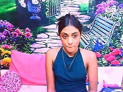 IndianPretty14u2Luv élő XXX-chatje