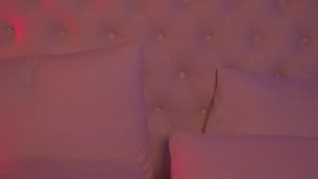 MollyHilton Adlı Modelin Canlı XXX Sohbeti