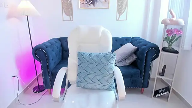 Aida_adams' Live XXX Chat