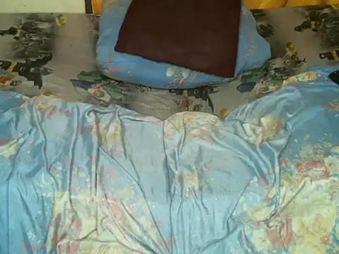 Blackqueen341 现场XXX聊天