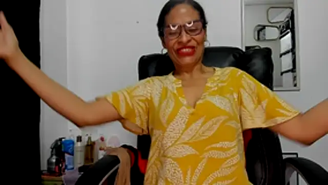 Aries_Mature Chat XXX in diretta