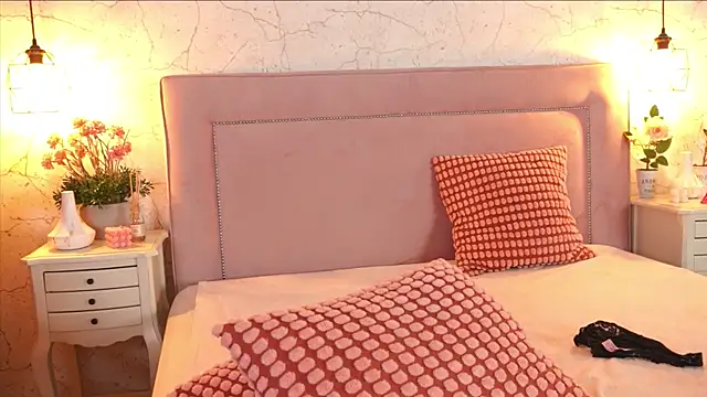 ChannelAngeless Adlı Modelin Canlı XXX Sohbeti