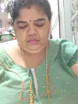 tamilthanushri's Live XXX Chat