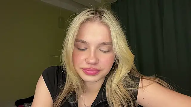 EarthaStinett Show in webcam