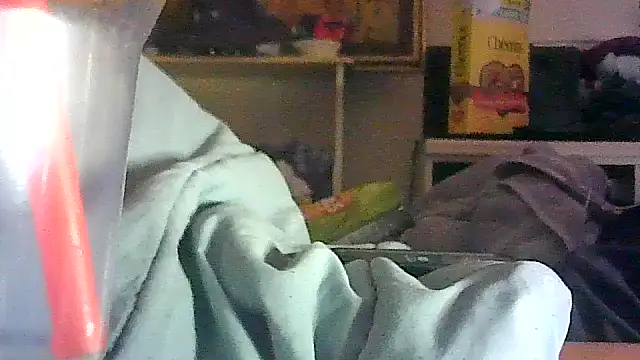 GUAPAN3S3_FIR3 – Kamerová šou