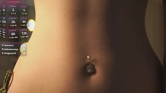 XXX chat uživo modela AvisKaplin